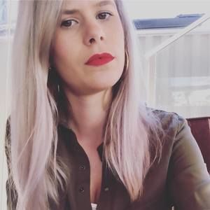 Meet your Posher, Carolina